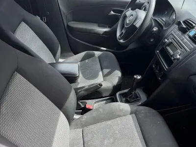 Gebraucht VW Polo 75 PS (55 kW) 2010 Schwarz Kleinwagen