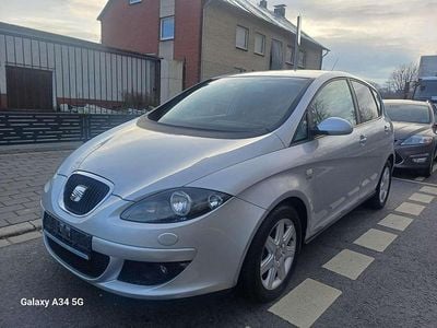 Grau Gebraucht 2006 Seat Altea Stylance Van / Kleinbus | 3.970 € (Fairer Preis)