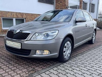 Gebraucht Skoda Octavia Ambiente 122 PS (89 kW) 2011 Beige Limousine