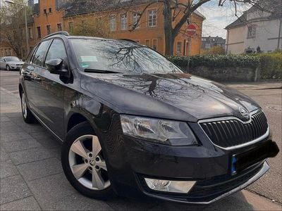 Gebraucht Skoda Octavia Elegance 105 PS (77 kW) 2013 Schwarz Kombi