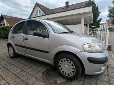 Gebraucht Citroën C3 60 PS (44 kW) 2005 Silber Kleinwagen