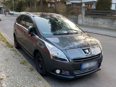 gebraucht Peugeot 5008 1,6 Liter Turbo HDi 110 Ps 7 Sitzer