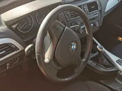 Gebraucht BMW 116 Efficient Dynamics 116 PS (85 kW) 2014 Schwarz Kleinwagen