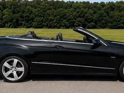 Gebraucht Mercedes E250 205 PS (150 kW) 2012 Schwarz Cabrio