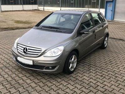 Gold Gebraucht 2005 Mercedes B170 Van / Kleinbus | 2.950 € (Guter Preis)