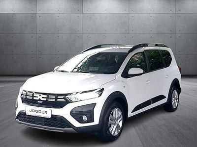Usado Dacia Jogger Expression 101 HP (74 kW) 2024 Branco Monovolume