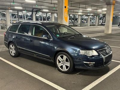 Usado VW Passat 140 HP (102 kW) 2006 Cinzento Carrinha