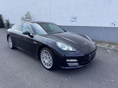 Porsche Panamera 4S