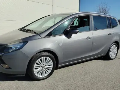 Gebraucht Opel Zafira Tourer drive 136 PS (100 kW) 2016 Karbon silber/shiny grey (m2) Van / Kleinbus