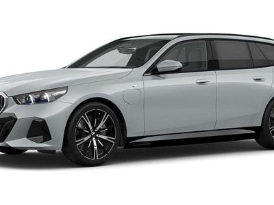 Gebraucht BMW 550e Comfort Edition 489 PS (359 kW) 2025 Grau Kombi