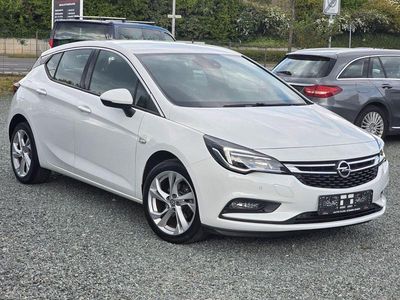 Usata Opel Astra 150 CV (110 kW) 2016 Bianco Berlina