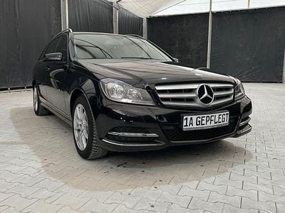 Gebraucht Mercedes C180 156 PS (114 kW) 2011 Schwarz Kombi