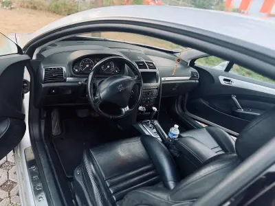 Gebraucht Peugeot 407 Coupe Platinum 204 PS (150 kW) 2008 Schwarz Coupé
