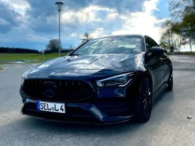 Begagnad Mercedes CLA180 136 HK (100 kW) 2019 Svart Sedan