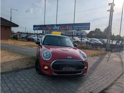 Gebraucht Mini ONE 95 PS (69 kW) 2014 Blazing red ii (metallic) Kleinwagen