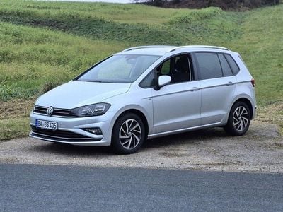 Silber Gebraucht 2018 VW Golf Sportsvan Join Van / Kleinbus | 13.700 € (Guter Preis)