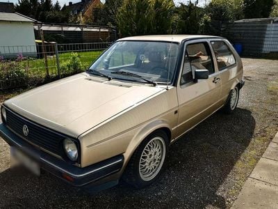 Second-hand VW Golf II GTI 107 CP (78 kW) 1987 Argintiu Hatchback