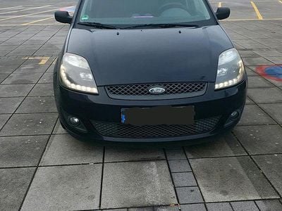 Schwarz Gebraucht 2007 Ford Fiesta Kleinwagen | 2.200 € (Etwas zu teuer)