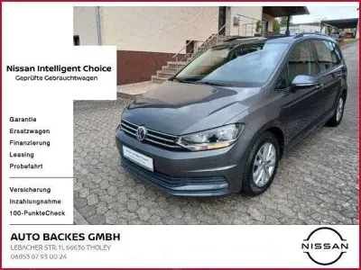 Gebraucht VW Touran Comfortline 116 PS (85 kW) 2019 Grau Van / Kleinbus