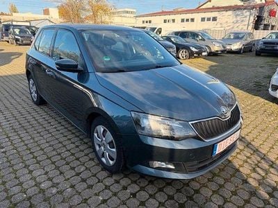Gebraucht Skoda Fabia Ambition 90 PS (66 kW) 2015 Grau Limousine
