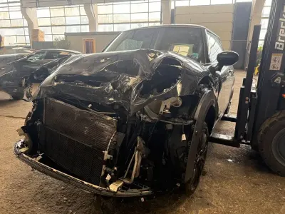 Gebraucht Mini Cooper SE 135 kW (184 PS) 2022 Schwarz Kleinwagen