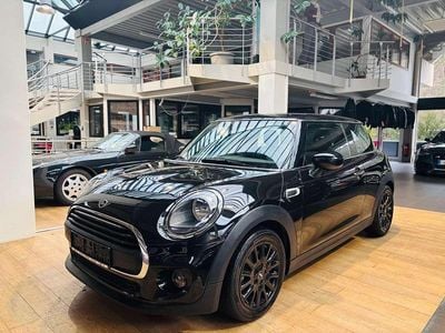 Gebraucht Mini ONE 102 PS (75 kW) 2021 Midnight black metallic Kleinwagen