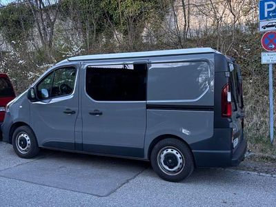 Usata Opel Vivaro 120 CV (88 kW) 2017 Grigio Monovolume