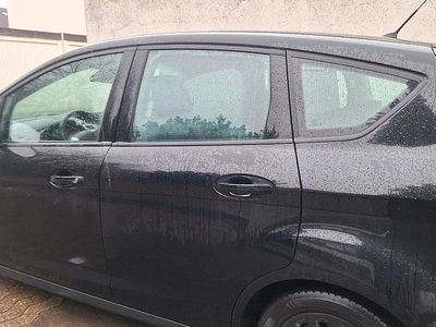 Schwarz Gebraucht 2014 Ford Grand C-Max Van / Kleinbus | 4.950 €