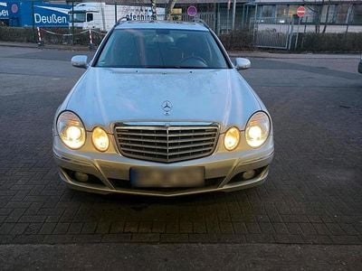 Second-hand Mercedes E220 170 CP (125 kW) 2006 Argintiu Break