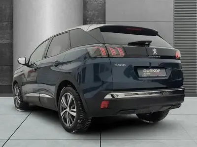 Gebraucht Peugeot 3008 Allure 136 PS (100 kW) 2024 Blau SUV