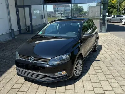 Gebraucht VW Polo 75 PS (55 kW) 2015 Schwarz Kleinwagen