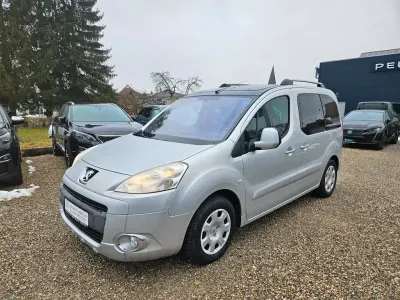 Gebraucht Peugeot Partner Tepee Family 109 PS (80 kW) 2009 Grau Van / Kleinbus