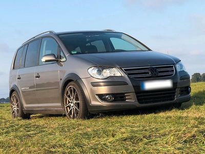 Second-hand VW Touran R-line 170 CP (125 kW) 2008 Gri Monovolum