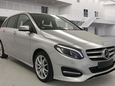 Mercedes B220