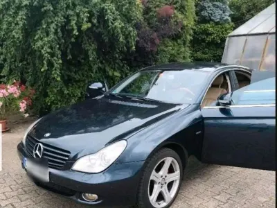 Gebraucht Mercedes CLS320 224 PS (164 kW) 2007 Andere farben Coupé