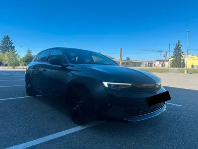Gebraucht Opel Astra Business Edition 131 PS (96 kW) 2023 Schwarz Kleinwagen