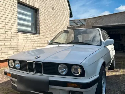 Gebraucht BMW 316 102 PS (75 kW) 1989 Weiß Coupé