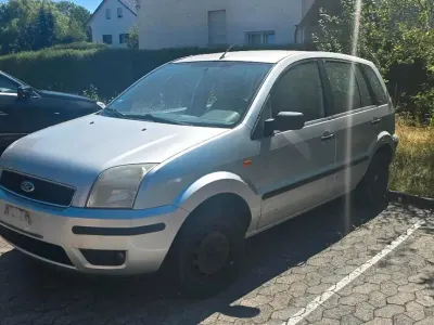 Gebraucht Ford Fusion 101 PS (74 kW) 2002 Silber Kleinwagen