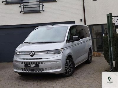 Usata VW Multivan Style 150 CV (110 kW) 2024 Argento Monovolume