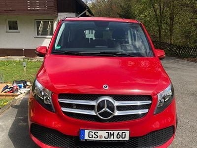 Mercedes V220