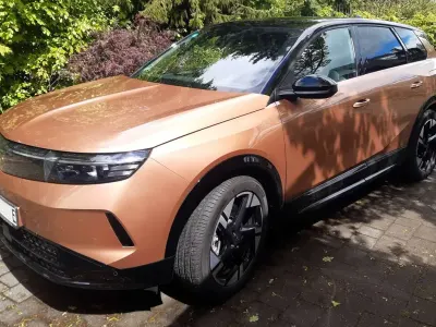 Gebraucht Opel Grandland Electric 147 kW (200 PS) 2024 Orange SUV