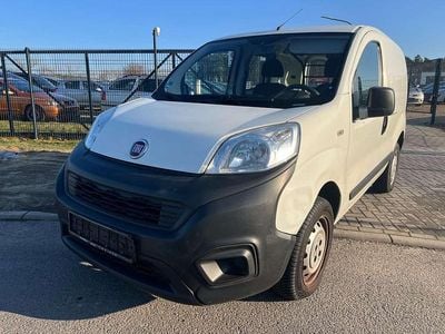 Gebraucht Fiat Fiorino Basis 77 PS (56 kW) 2017 Colore esterno (weiß) Van / Kleinbus