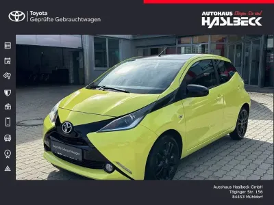 Gebraucht Toyota Aygo X-cite 69 PS (50 kW) 2017 Gelb Kleinwagen