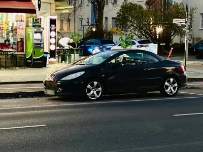 Gebraucht Peugeot 307 CC 109 PS (80 kW) 2007 Schwarz Cabrio