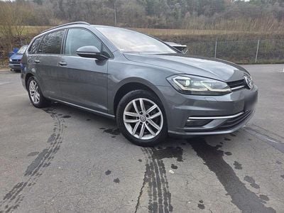 Gebraucht VW Golf VII Comfortline 150 PS (110 kW) 2020 Grau Kombi