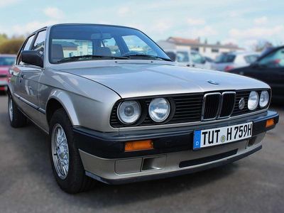 Gebraucht BMW 320 129 PS (94 kW) 1988 Grau Limousine