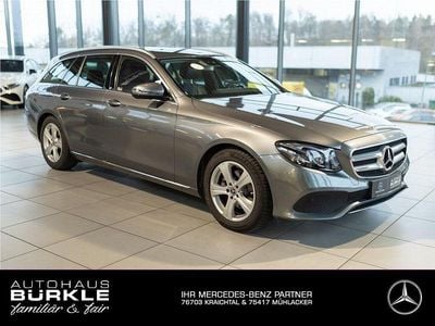 Grau Gebraucht 2017 Mercedes E220 Avantgarde Limousine | 25.950 € (Fairer Preis)