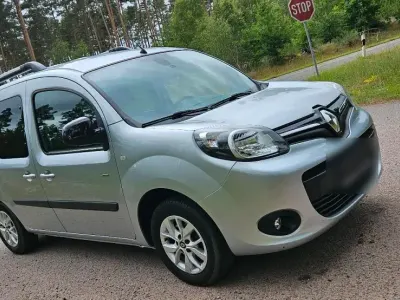 Gebraucht Renault Kangoo LIMITED 95 PS (69 kW) 2020 Silber Van / Kleinbus