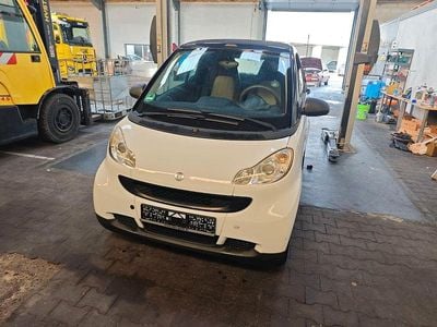 Weiß Gebraucht 2010 Smart ForTwo Cabrio Cabrio | 2.700 € (Superpreis)
