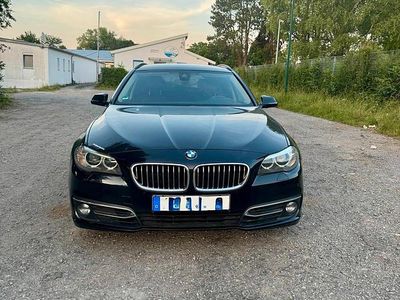 Gebraucht BMW 520 Luxury Line 190 PS (139 kW) 2014 Schwarz Kombi